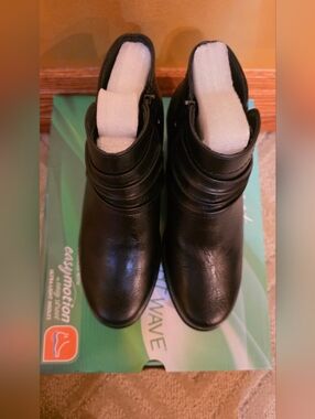 Easy Street Dalmita Black Women's Ankle Boot